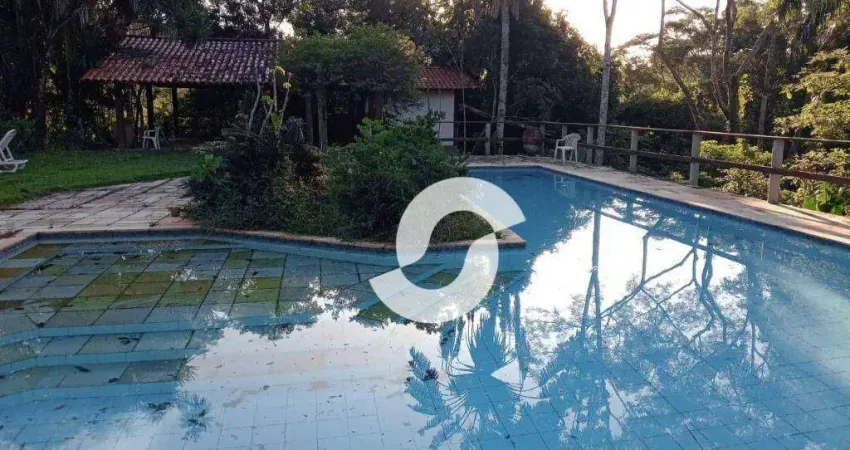 Casa com 4 dormitórios à venda, 600 m² por R$ 2.800.000,00 - Muriqui - Niterói/RJ