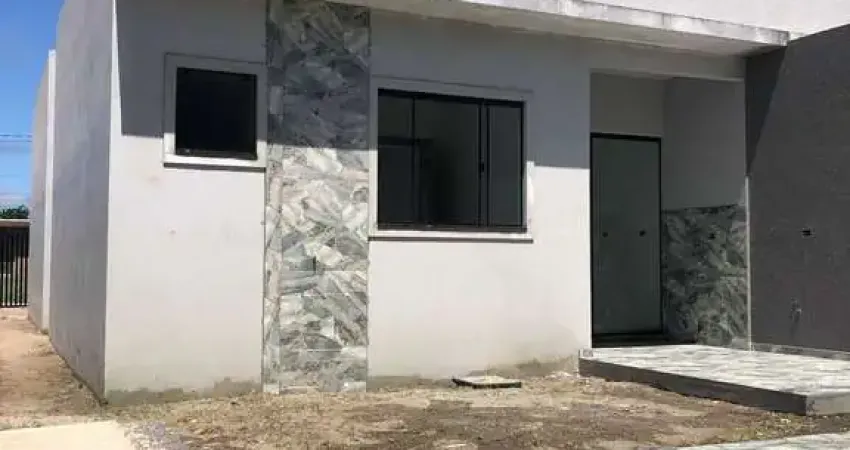Casa 3 quartos e piscina - Balneário Canoas - Pontal do Paraná