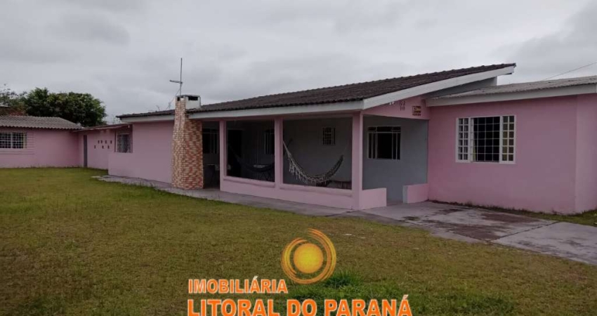 Casa Padrão 7 quartos sendo 1 suíte - terreno 15,30 x 33,90 - Balneária Ipanema - Pontal do Paraná