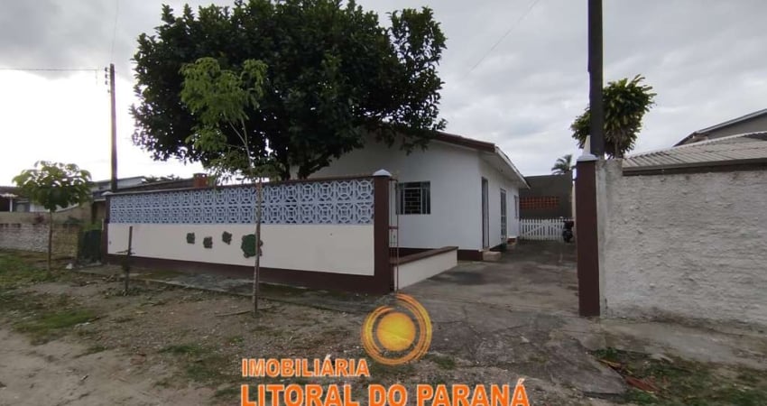 Casa com 03 dormitórios - Balneário Ipanema - Pontal do Paraná