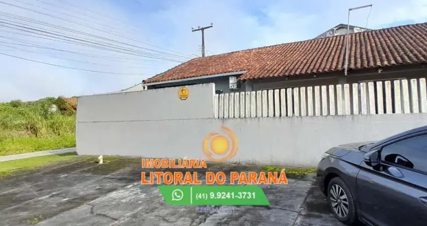 Casa Esquina - 3 Dormitórios com Piscina Ipanema 300 metros do Mar