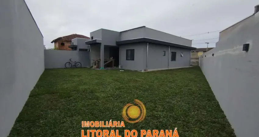 Casa de Alvenaria - 03 quartos sendo 01 suíte - Balneário Canoas - Pontal do Paraná