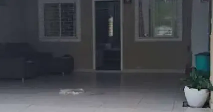 Sobrado para locação em curitiba, cajuru, 3 dormitórios, 2 banheiros, 2 vagas