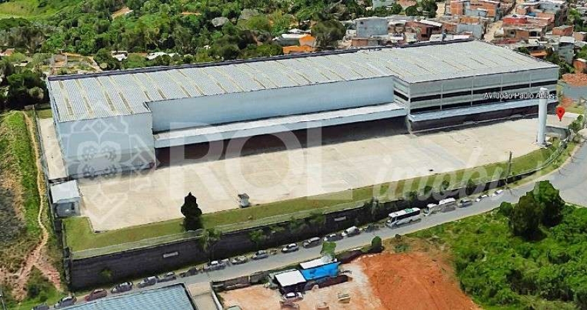 Galpão Industrial de Alto Padrão com 5 Salas e 8 Banheiros em Cotia-SP, Jardim da Glória - 9.088,00 m², 108 Vagas de Garagem.