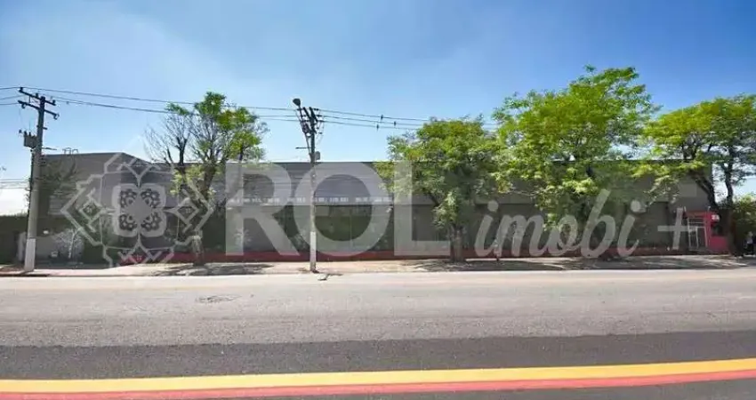 Locação de Galpão Comercial de Alto Padrão no Jaguaré, São Paulo-SP: 7 Salas, 4 Banheiros, 30 Vagas de Garagem, 1.361m²!