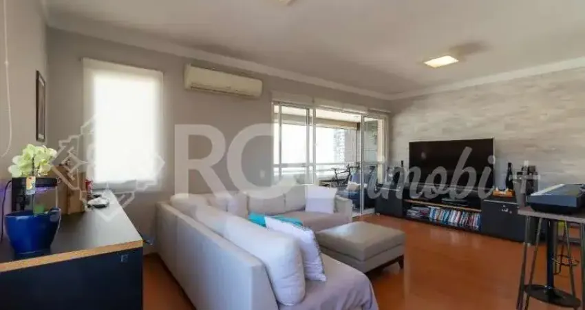Apartamento na Vila Olímpia, São Paulo-SP: 3 Quartos, 3 Suítes, 4 Banheiros, 3 Vagas de Garagem.