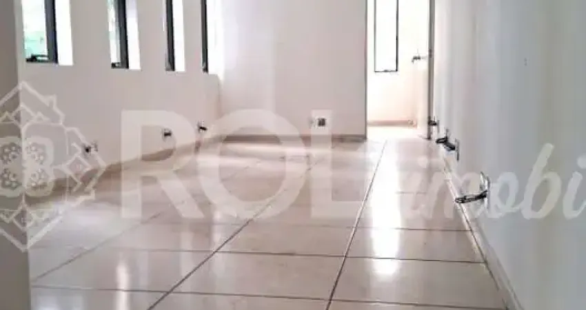 Conjnto comercial 35 m² - 1 sala em vão livre  - 1 vaga - próximo ao metrô linha vermelha