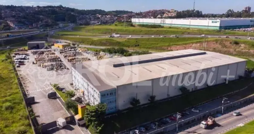 Galpão Comercial de Alto Padrão para Locação em Embu das Artes-SP, com 5 Salas, 6 Banheiros e 30 Vagas de Garagem!