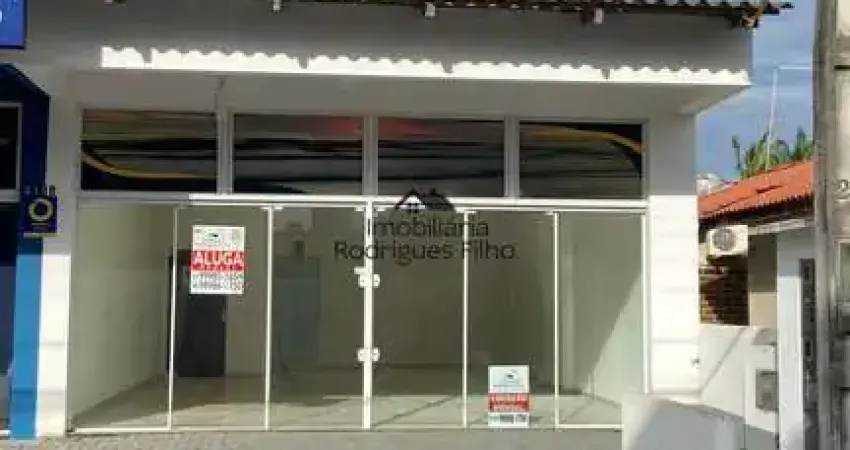 Sala comercial de frente para avenida brasil, no balneário itapoá.