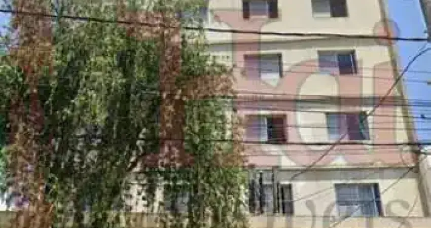 Apartamento reformado, em frente a metro, pronto para entrar