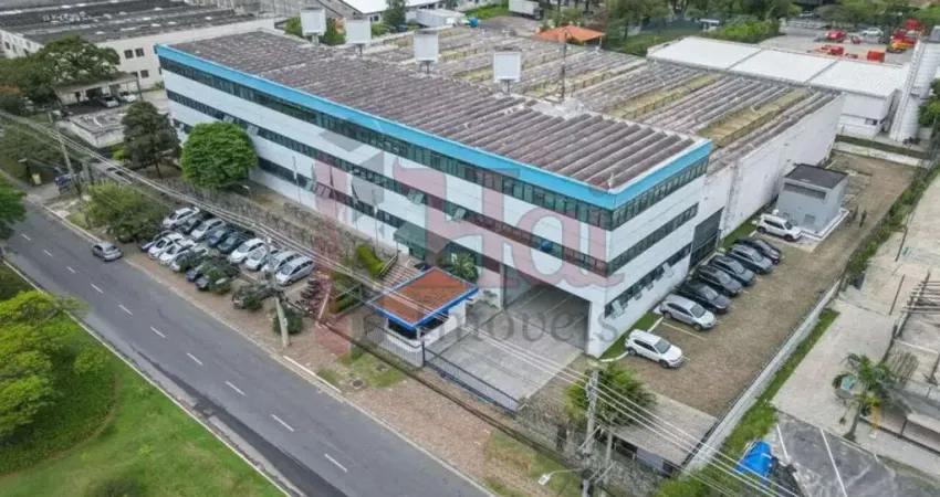 Prédio comercial/industrial com galpão e ampla área de terreno