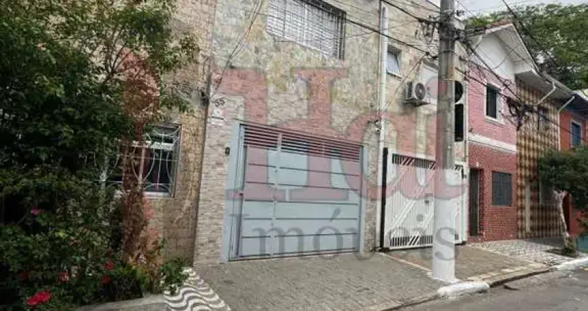 Sobrado de 3 andares, area da luz, proximo a metro comercio em geral,