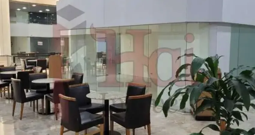 Loja com pé direito duplo e vista para a faria lima - ideal para escritório