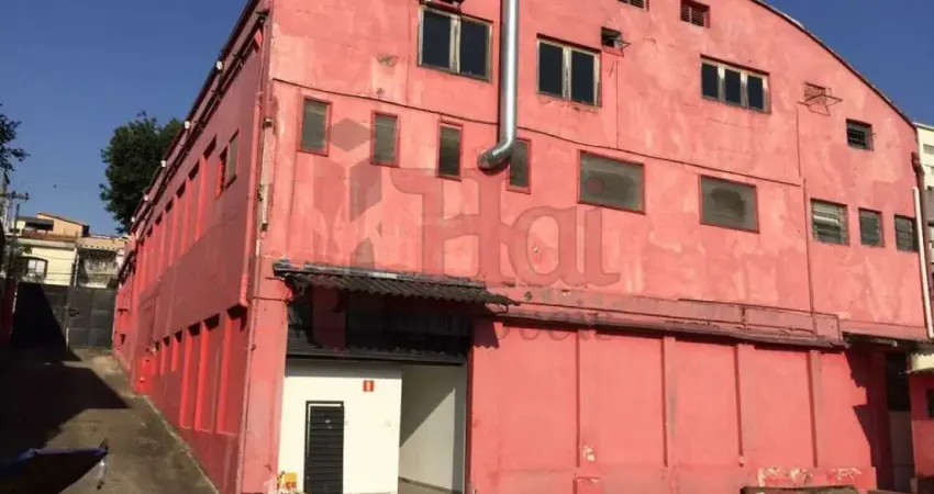 Galpão com 750m² de terreno e 682m² de área construída - excelente potencial para incorporadoras