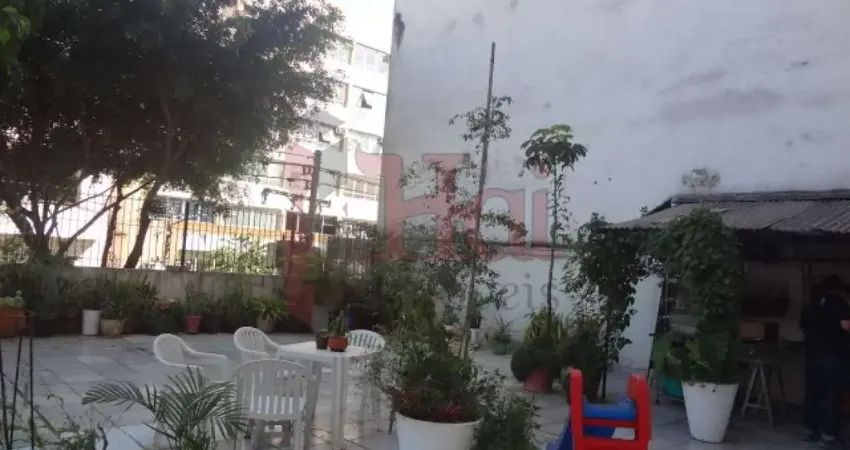 Apartamento amplo com vista para jardim | 3 dorms (1 suíte) próximo ao metrô