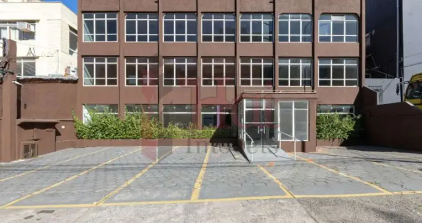 Prédio para alugar na Rua Henrique Schaumann, 693, Pinheiros, São Paulo