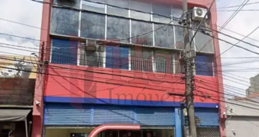 Prédio comercial versátil com amplos ambientes e localização estratégica
