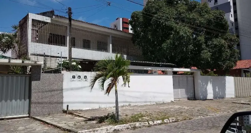 Casa com 10 dormitórios à venda, 450 m² por R$ 2.200.000,00 - Manaíra - João Pessoa/PB