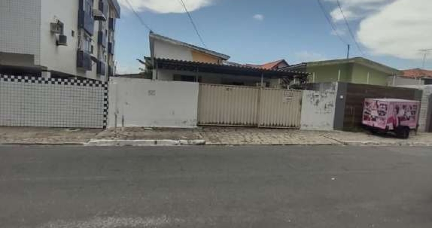 Casa com 3 dormitórios à venda por R$ 750.000 - Estados - João Pessoa/PB
