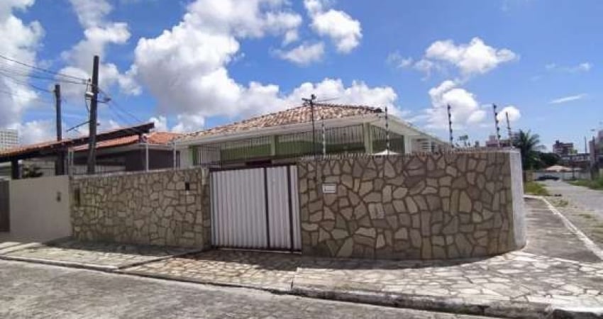 Casa com 3 dormitórios à venda, 109 m² por R$ 900.000,00 - Água Fria - João Pessoa/PB