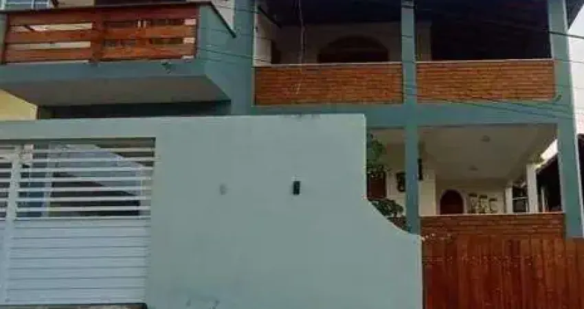Casa com 6 dormitórios à venda, 244 m² por R$ 650.000,00 - Olivença - Ilhéus/BA