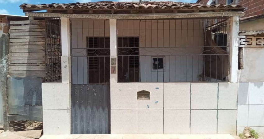 Casa com 2 dormitórios à venda por R$ 100.000 - Jardim Veneza - João Pessoa/PB