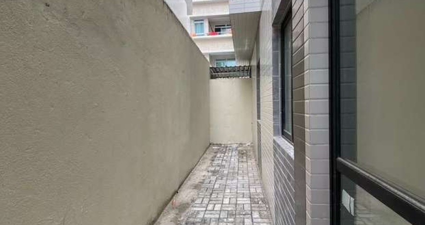 Apartamento com 2 dormitórios à venda, 49 m² por R$ 350.000,00 - Bessa - João Pessoa/PB