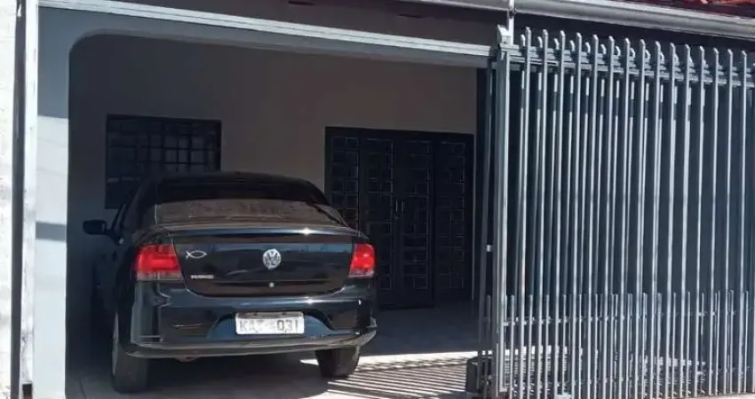 Casa com 3 dormitórios à venda, 200 m² por R$ 380.000,00 - Cidade Alta - Cuiabá/MT