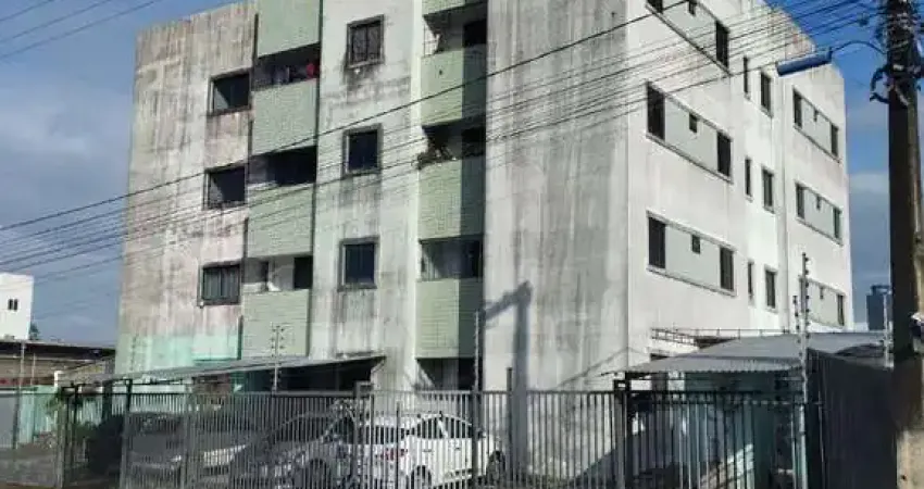 Apartamento com 2 dormitórios à venda por R$ 146.000 - Paratibe - João Pessoa/PB