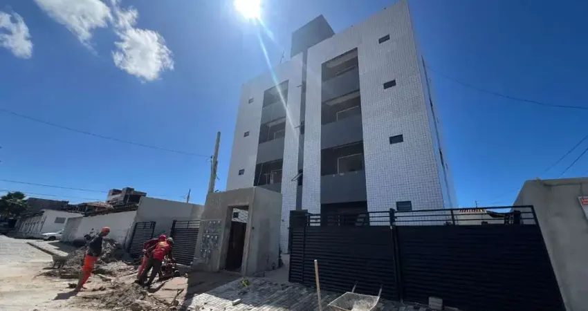 Apartamento com 2 dormitórios à venda, 47 m² por R$ 196.000,00 - Mangabeira - João Pessoa/PB