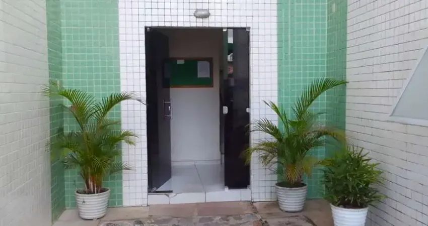Apartamento com 3 dormitórios à venda, 83 m² por R$ 180.000,00 - Jardim Cidade Universitária - João Pessoa/PB