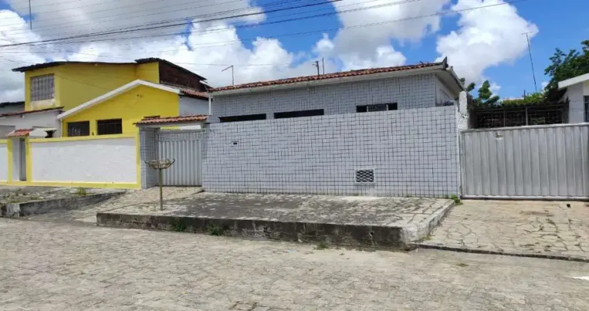 Casa com 3 dormitórios à venda por R$ 270.000 - Ernani Sátiro - João Pessoa/PB