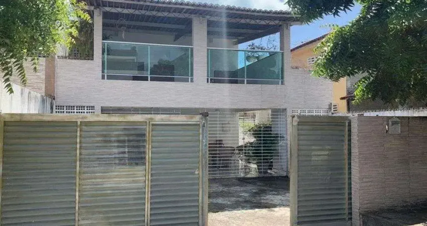 Casa com 3 dormitórios à venda, 200 m² por R$ 900.000,00 - Bessa - João Pessoa/PB