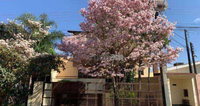 Sobrado com 4 dormitórios à venda, 360 m² por R$ 1.500.000,00 - Champagnat - Londrina/PR