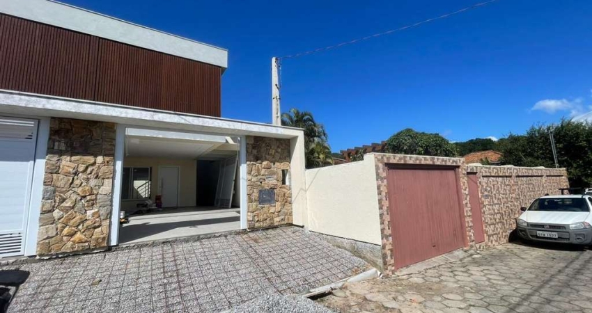 Sobrado Geminado para Venda em Florianópolis, Ingleses do Rio Vermelho, 3 dormitórios, 1 suíte, 2 banheiros, 2 vagas