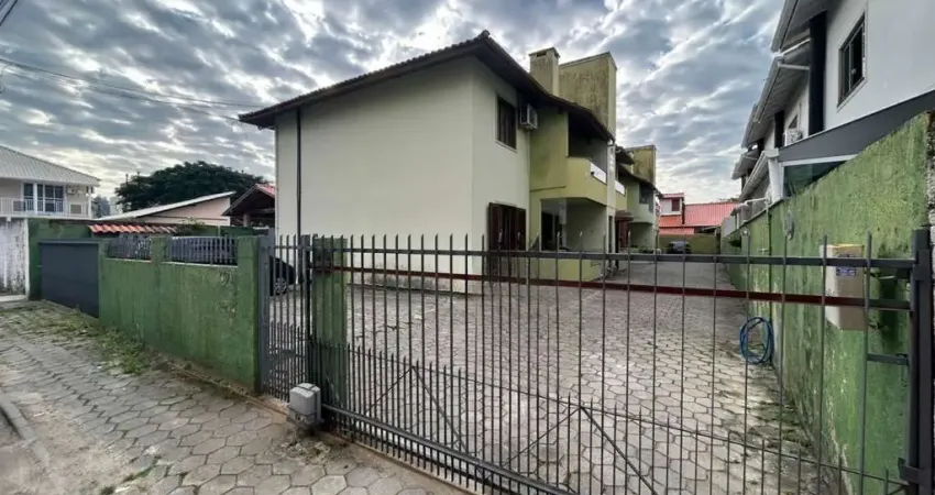 Apartamento para Venda em Florianópolis, Ingleses do Rio Vermelho, 2 dormitórios, 1 banheiro, 1 vaga