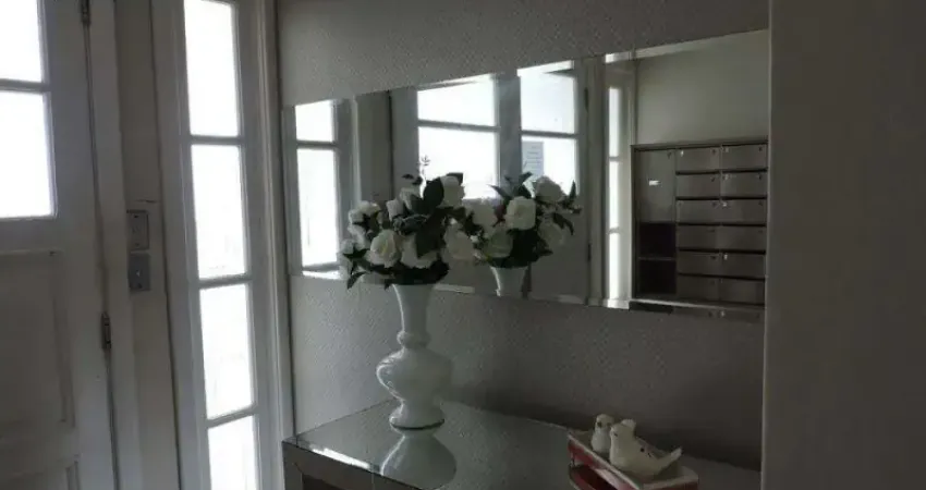 Apartamento de 02 dormitórios, com vaga no Kobrasol