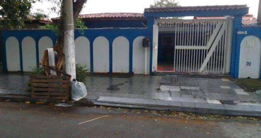 Excelente Casa Ampla com 03 dormitórios à venda, 167 m² por R$ 900.000 - Jardim Satélite - São José dos Campos/SP