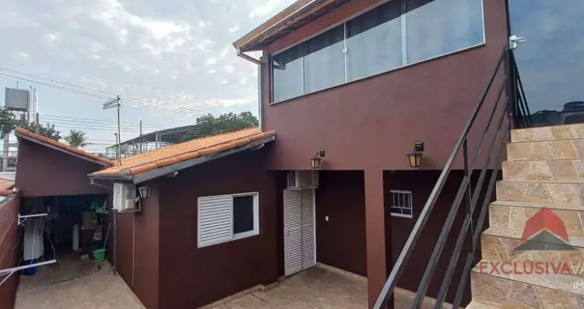 Excelente Sobrado com 03 dormitórios à venda, 70 m² por R$ 550.000 - Conjunto Residencial Trinta e Um de Março - São José dos Campos/SP