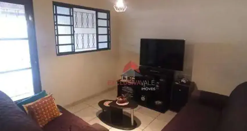 Casa com 3 dormitórios à venda, 140 m² por R$ 395.000,00 - Parque São Luís - Taubaté/SP