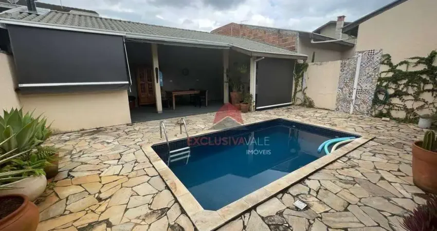 Casa com 2 dormitórios à venda, 97 m² por R$ 850.000 - Villa Branca - Jacareí/SP