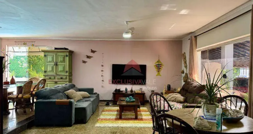 Casa com 6 Suítes, 380 m² - venda por R$ 4.100.000 ou aluguel por R$ 11.250/mês - Jardim das Colinas - São José dos Campos/SP