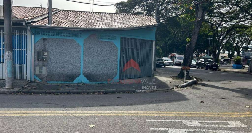 Casa com 3 dormitórios à venda, 107 m² por R$ 700.000,00 - Conjunto Residencial Trinta e Um de Março - São José dos Campos/SP