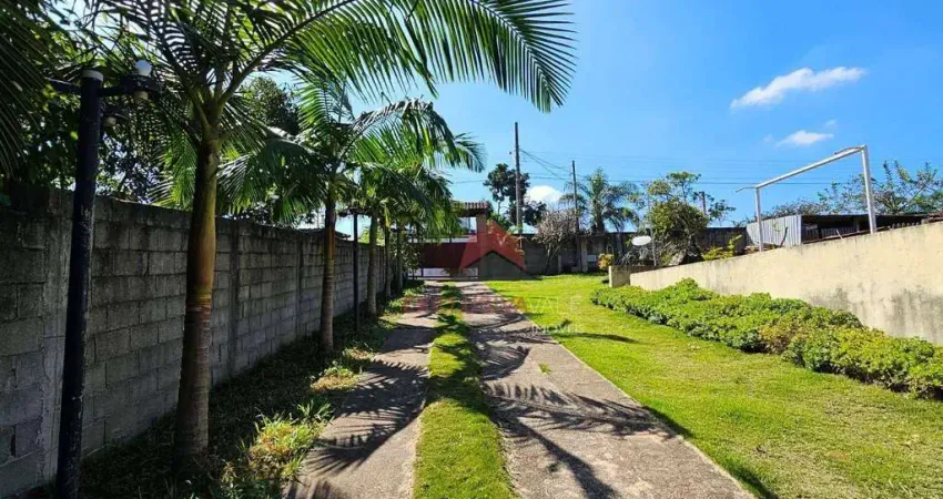Chácara com 3 dormitórios à venda, 1300 m² por R$ 550.000,00 - Loteamento Chácaras Ingrid - Taubaté/SP