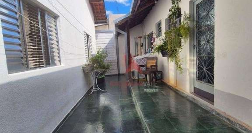 Casa com 3 dormitórios à venda, 190 m² por R$ 799.000,00 - Bosque dos Eucaliptos - São José dos Campos/SP