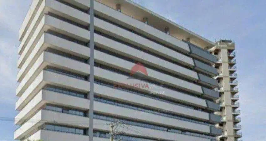 Sala com ar condicionado, piso porcelanato, banheiro privativo, 1 vaga de garagem e sacada com área técnica. Em edfício com 3 elevadores, portaria 24