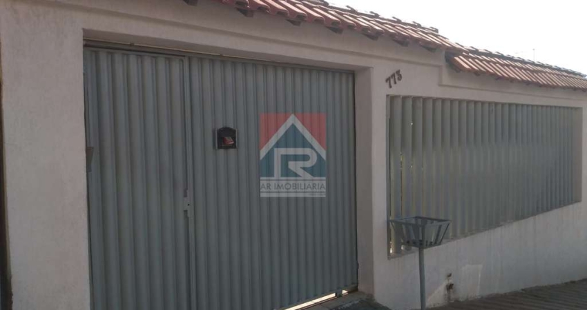 Casa à venda no bairro Jardim das Maravilhas - Santo André/SP
