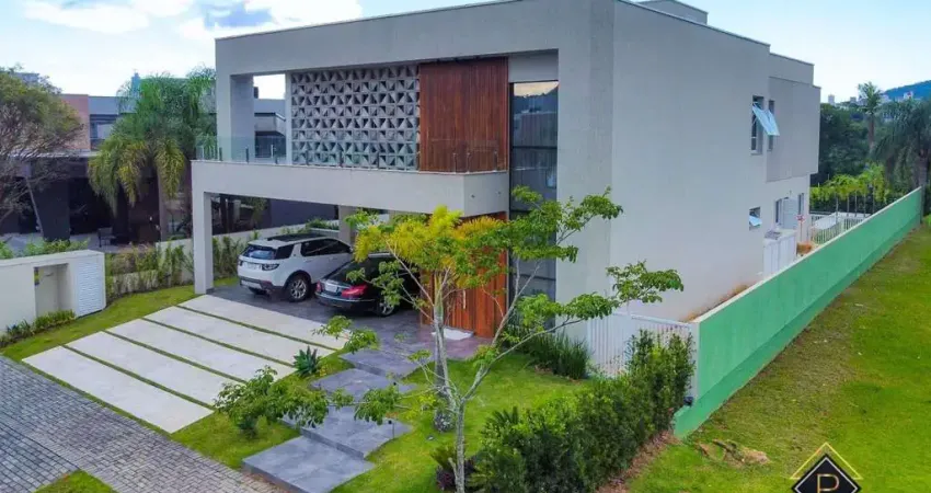 Casa com 4 quartos à venda na Rua Coronel Benjamin Vieira, 635, Centro, Camboriú