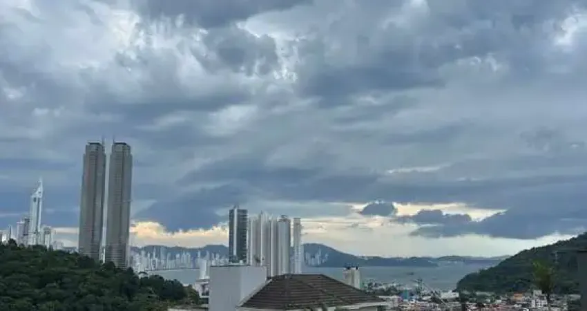 Terreno em condomínio fechado à venda na Avenida Hermógenes de Assis Feijó, 621, Barra, Balneário Camboriú