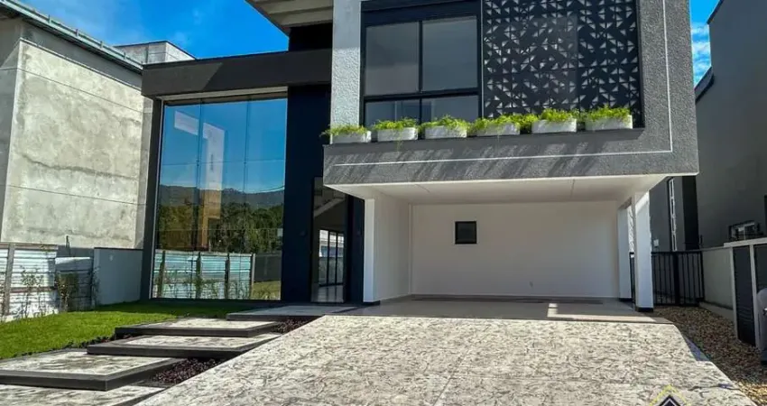 Casa com 4 quartos à venda na Rua Ivo José Rebello, 610, Santa Regina, Camboriú
